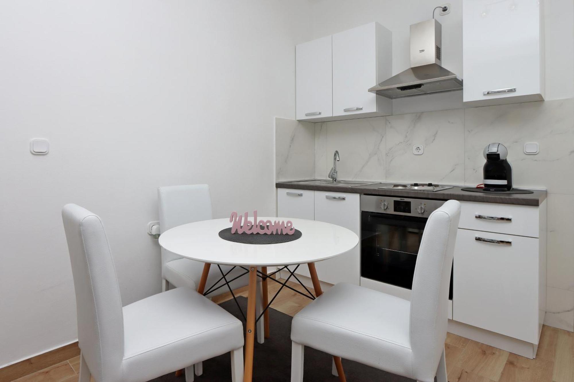 פג Seaside Apartments With A Swimming Pool Pag - 6412 מראה חיצוני תמונה